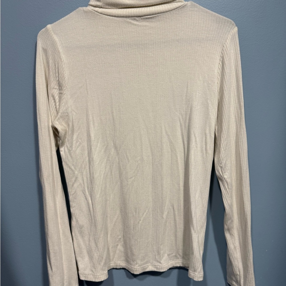 Cyrus Essentials Ivory Ribbed‎ Knit Top - Picture 2 of 4
